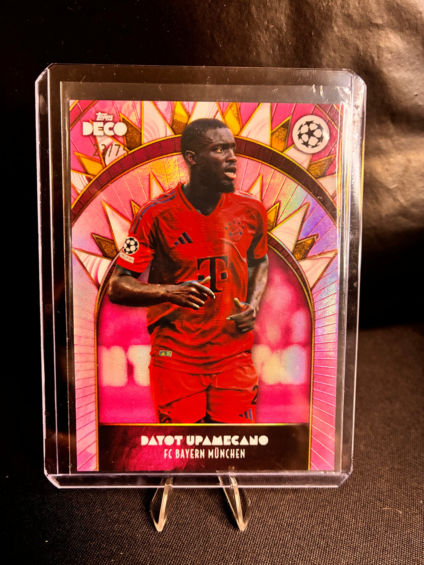 Topps® Dayot Upamecano /75 | TOPPS DECO 23/24